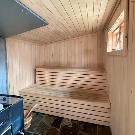 Beautiful In With Sauna בית נופש