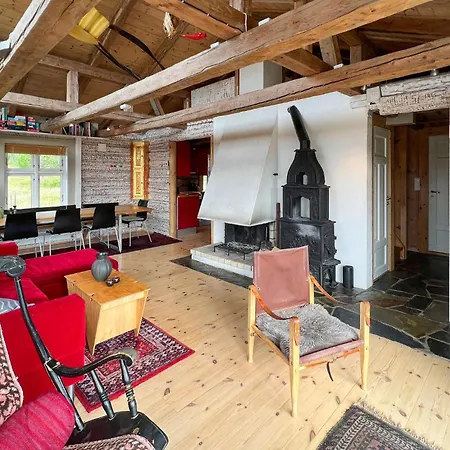 בית נופש Beautiful In With Sauna *